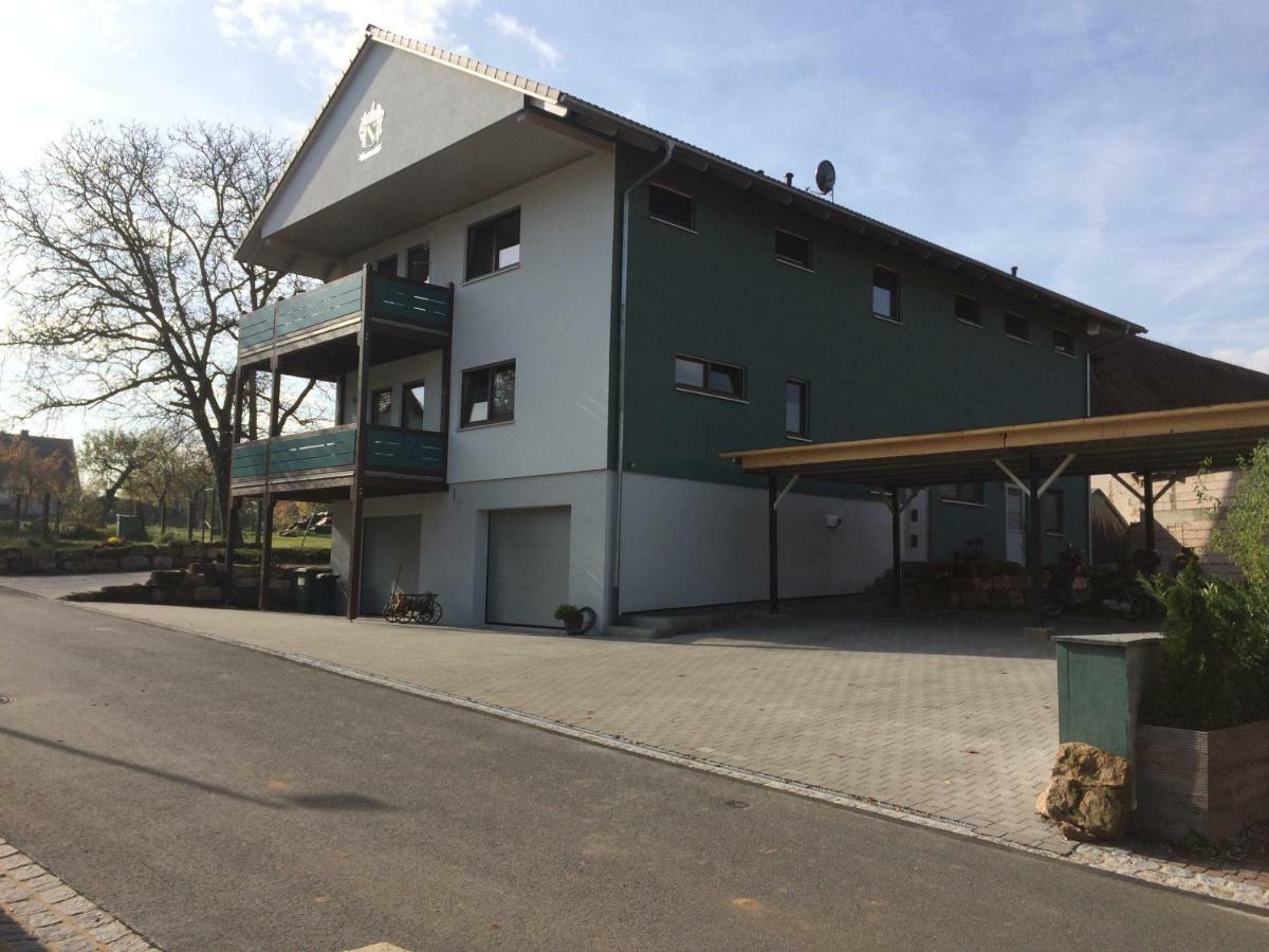 Messewohnung Rehdorf Оберасбах Екстериор снимка